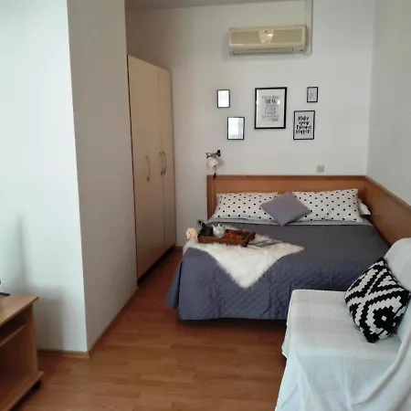 ミレーナ＆アンテ マカルスカ