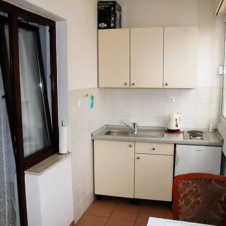 ミレーナ＆アンテ マカルスカ