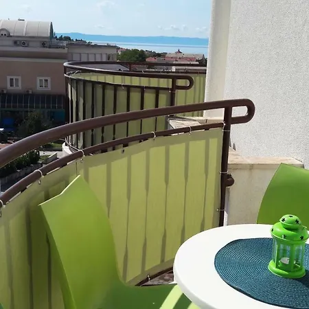 ミレーナ＆アンテ アパート マカルスカ