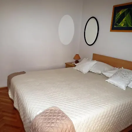 Milena Apartment *